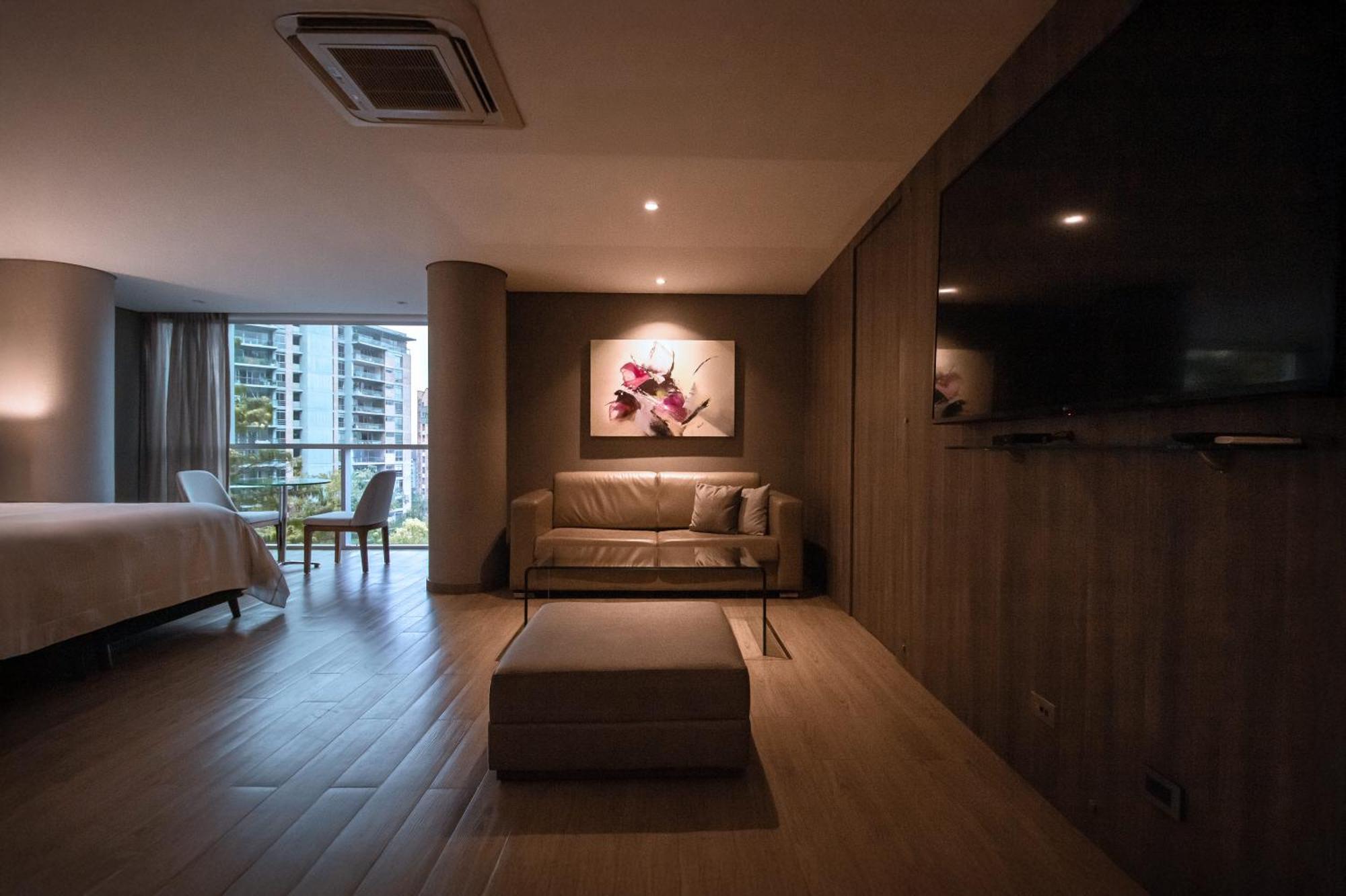Binn Hotel Medellin Ngoại thất bức ảnh