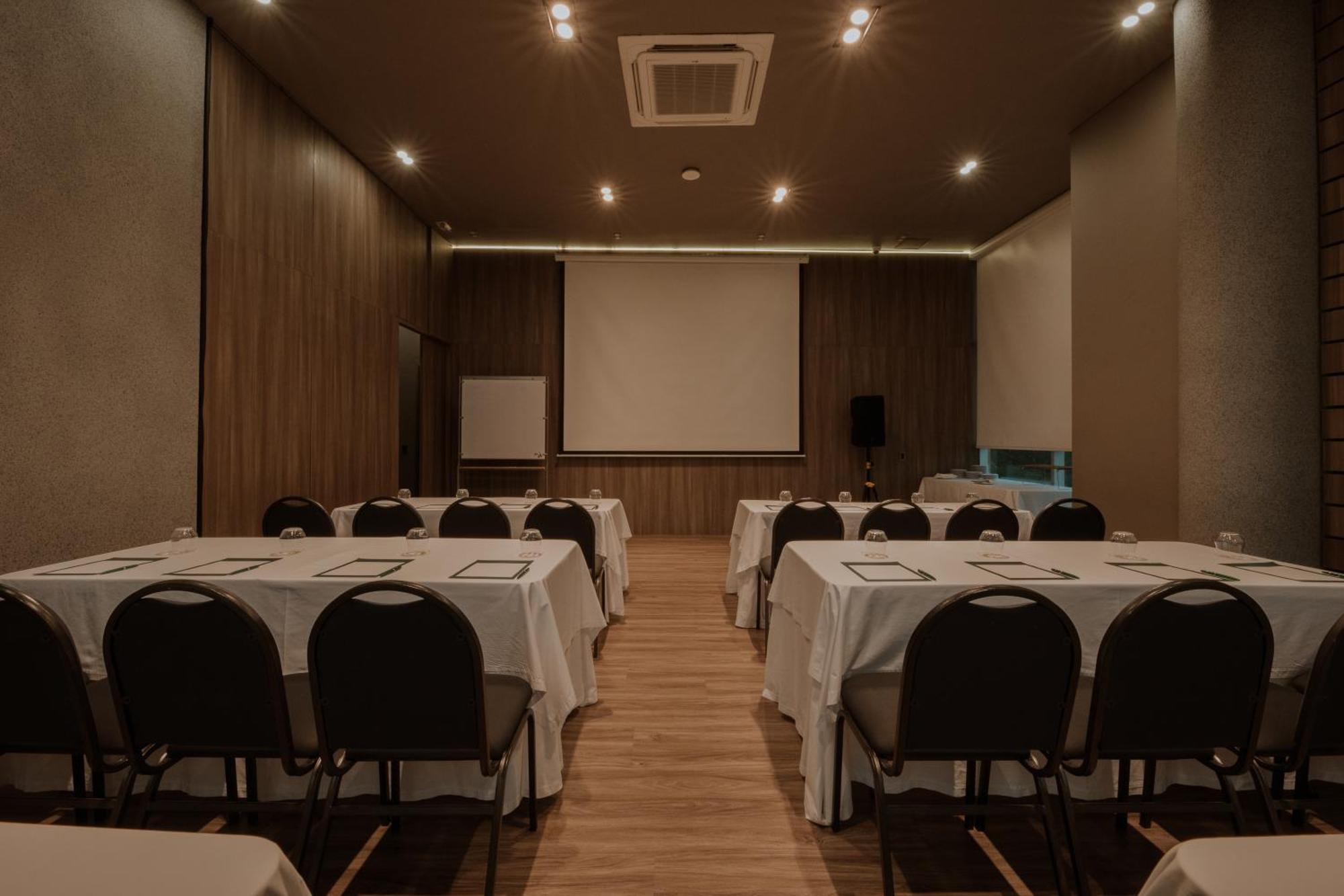 Binn Hotel Medellin Ngoại thất bức ảnh