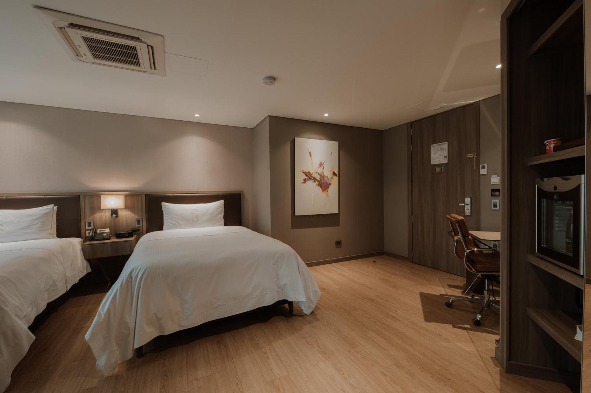 Binn Hotel Medellin Ngoại thất bức ảnh