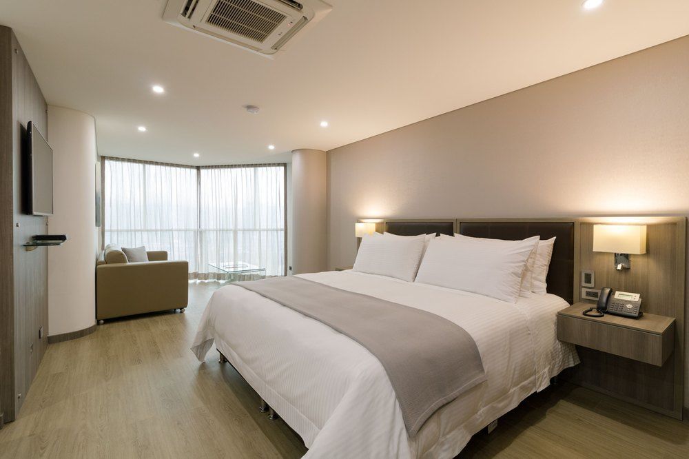 Binn Hotel Medellin Ngoại thất bức ảnh