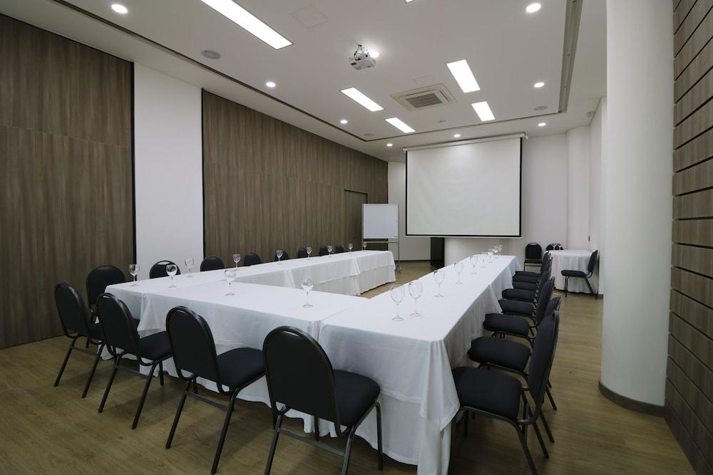 Binn Hotel Medellin Ngoại thất bức ảnh